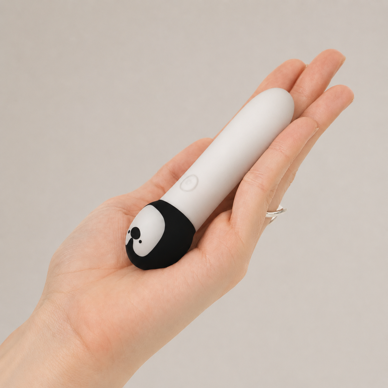 🐧 PINGU POP – The mini vibrator that surprises you with its power