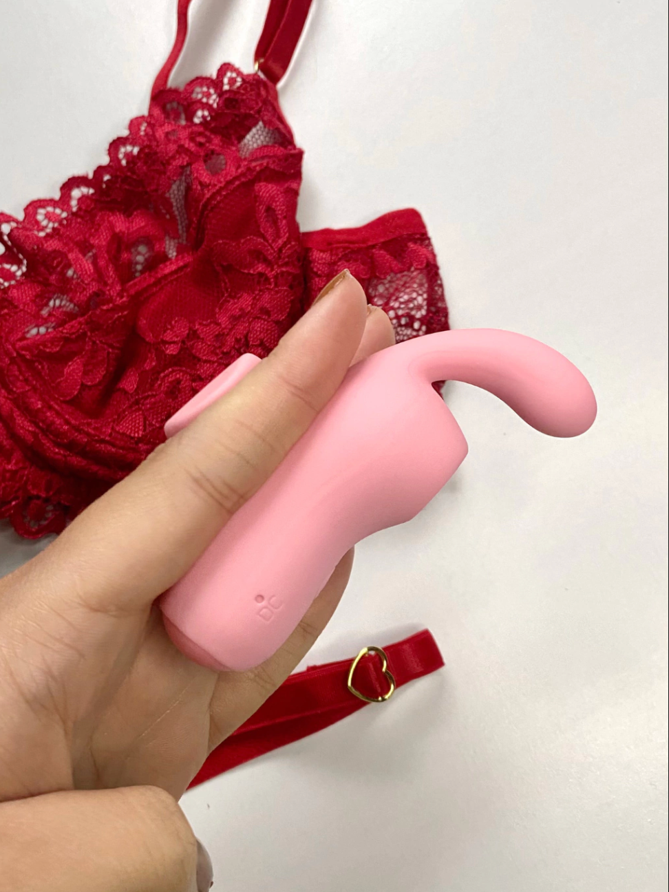 Bunny Touch – Stimolatore da Dito con Aspirazione e Vibrazione