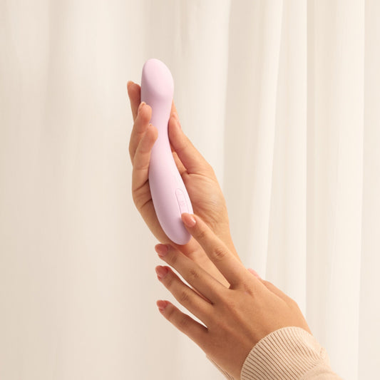 Livia – Il vibratore elegante che segue le tue curve